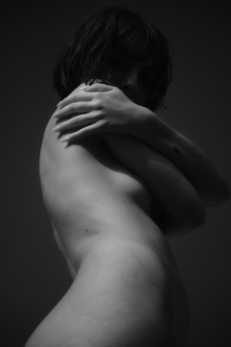 Sto imparando a conoscermi — fotografia in anteprima 1, fanzine di Luca Pistillo