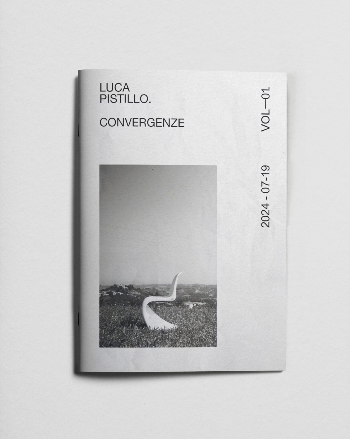 Convergenze — copertina della fanzine fotografica di Luca Pistillo